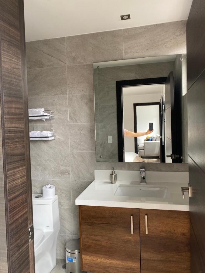 Moderno Departamento En El Mejor Sector De Quito Apartment Bagian luar foto